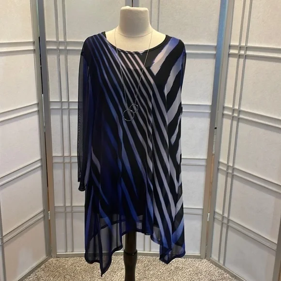 * New Chicos Sheer Tunic. Size 3 black tank not included - Picture 1 of 3